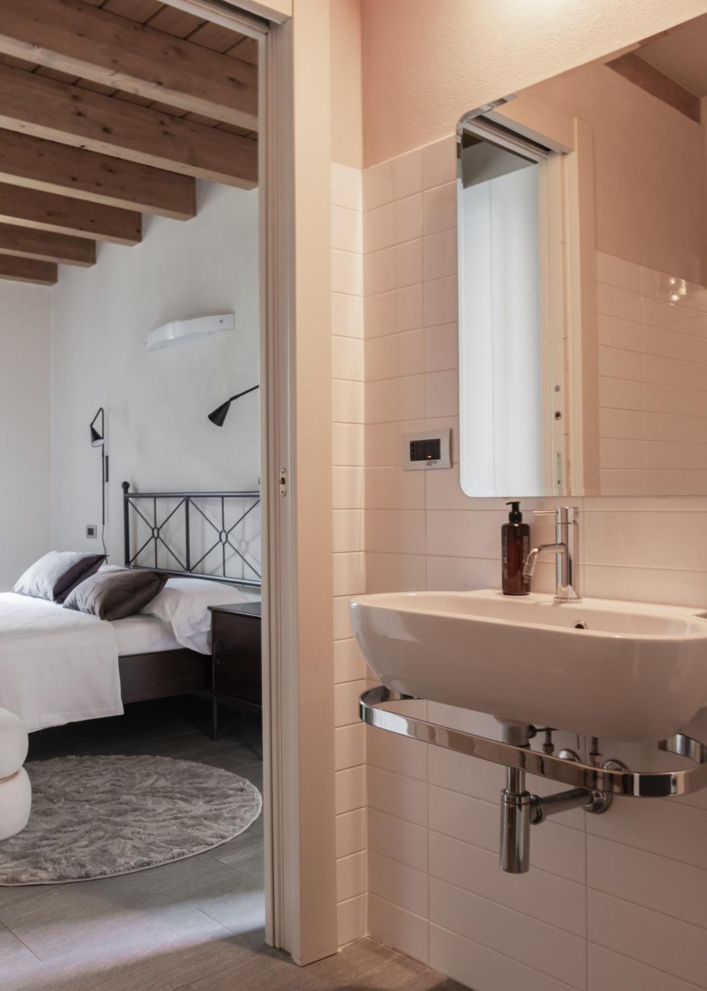 Charming Moment Di Villa Porta - Jolie Maison Luino Exterior photo